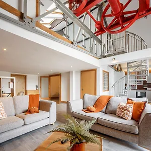 Apartment Broadgate Penthouse, Bradford (West Yorkshire)